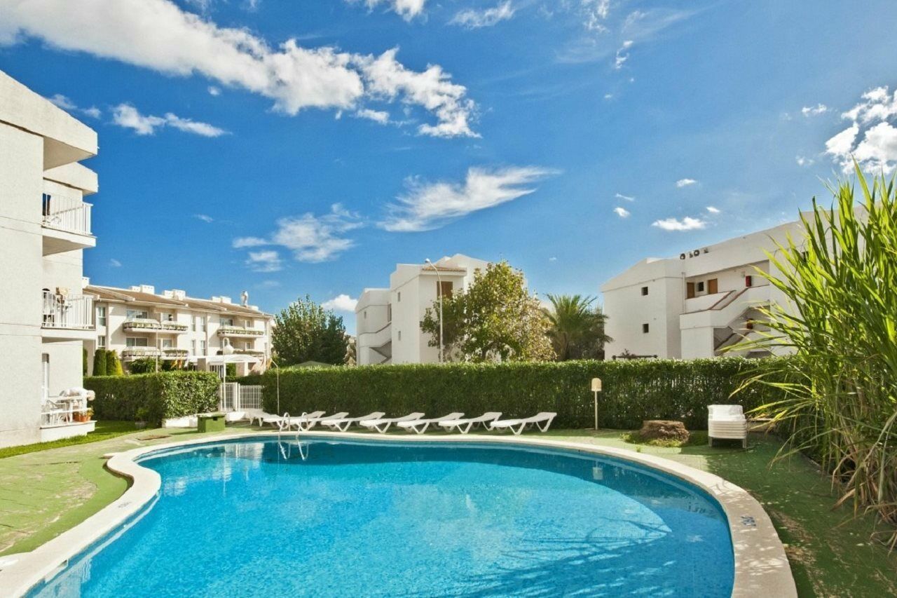Llevant Apartments Port de Pollenca Exterior photo